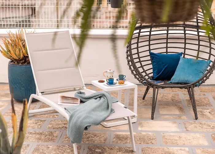 Regina Minor Apartment *